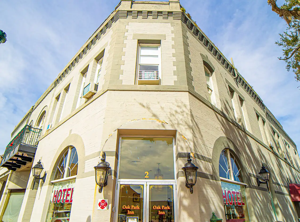 Why Oak Tree Hotel is Arcadia’s Hidden Gem?